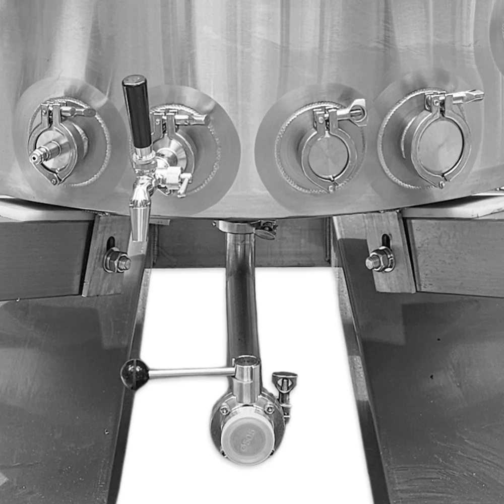 TeleTank 1000L - Jacketed Pressurisable Fermenter/Uni-Tank (150degree) - Image 3